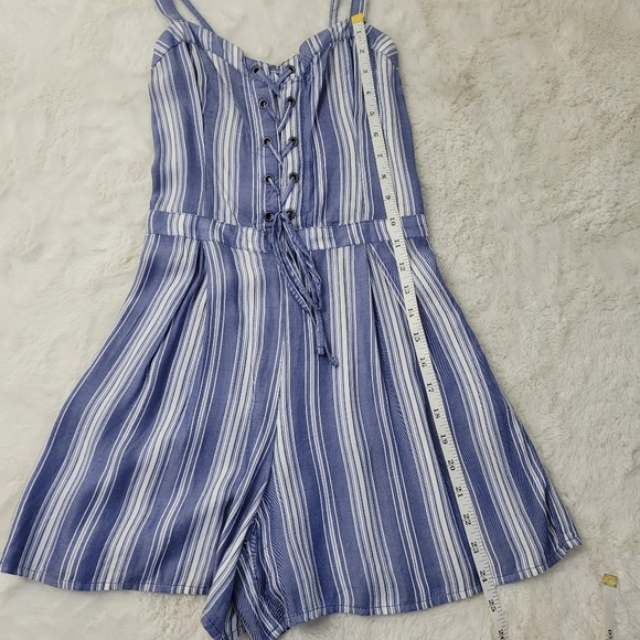 Hollister blue&white striped romper - Picture 3 of 12